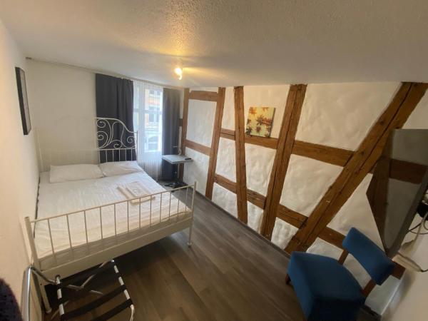 Kränzlin Hotel : photo 1 de la chambre chambre double avec douche et toilettes communes