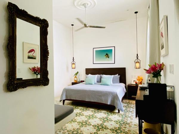 The Diplomat Boutique Hotel : photo 6 de la chambre suite supérieure lit king-size