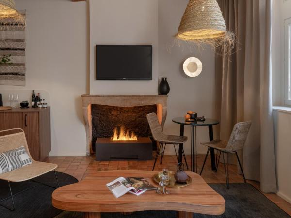 MiHotel Tour Rose : photo 2 de la chambre cobalt - suite exécutive