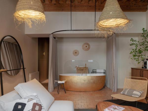 MiHotel Tour Rose : photo 6 de la chambre cobalt - suite exécutive