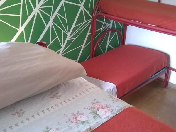 Hostel Joven casa Reggae : photo 2 de la chambre lit dans un dortoir de 4 lits