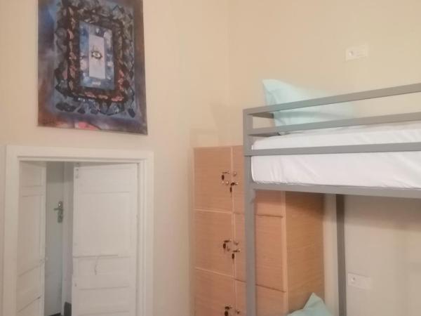 Hostel Laksour : photo 1 de la chambre lit dans dortoir 6 lits