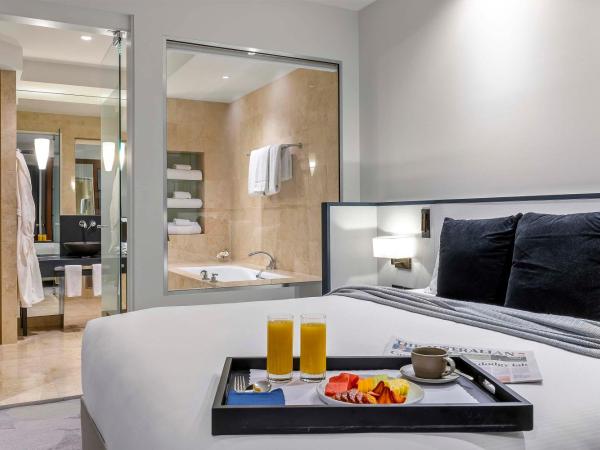 Peppers Waymouth Hotel : photo 1 de la chambre suite lit king-size premium deluxe peppers