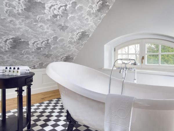 Relais & Châteaux Hotel Quadrille - Adults Only : photo 5 de la chambre deluxe double room with bath - palace