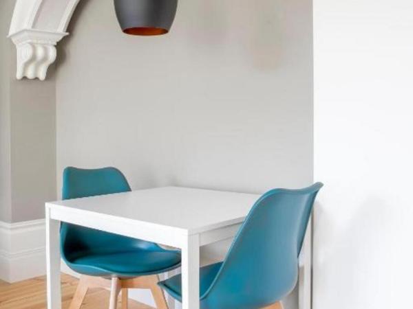 MyStay Porto Bolhão - Pool & Garden : photo 10 de la chambre studio