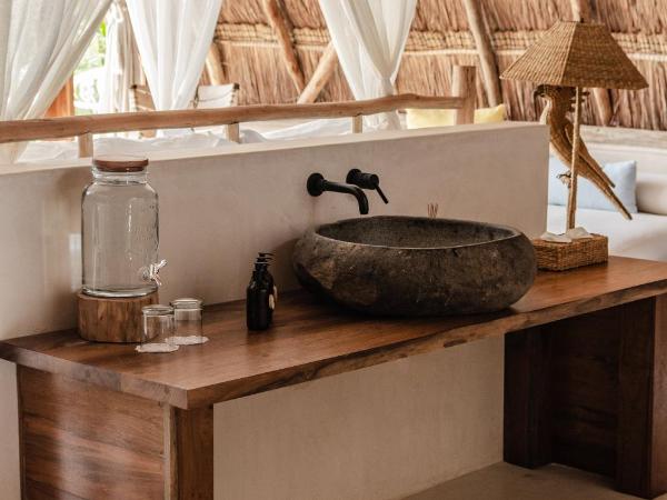 La Valise Tulum, member of Small Luxury Hotels : photo 10 de la chambre suite master - côté plage