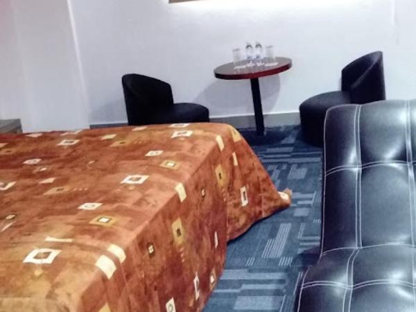 Hotel Rossel Plaza : photo 6 de la chambre chambre standard lit queen-size