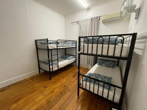 Gonow Family Backpackers Hostel : photo 3 de la chambre lit dans dortoir pour femmes de 4 lits