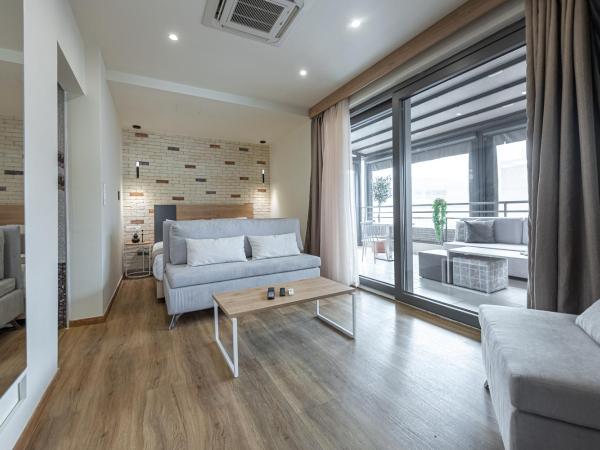 Hotel @Syngrou Fix : photo 2 de la chambre junior suite with sauna and private terrace