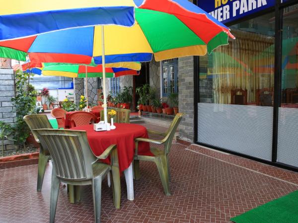 Hotel River Park : photo 9 de la chambre chambre deluxe double ou lits jumeaux