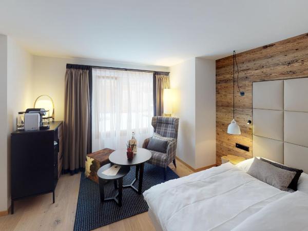 Walliserhof Grand-Hotel & Spa Relais & Châteaux : photo 5 de la chambre chambre lit king-size standard