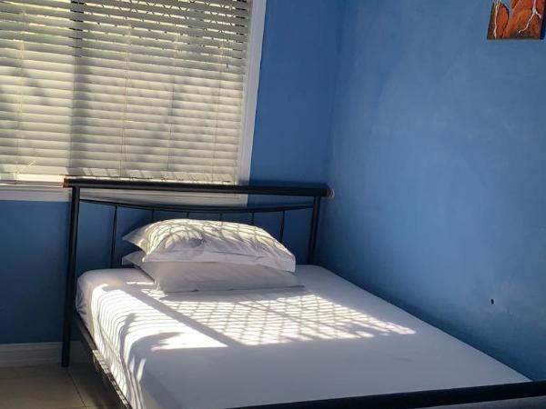 Happytourcairns sharehouse : photo 2 de la chambre chambre simple avec toilettes communes