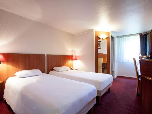 Hotel inn design Macon Sancé ex kyriad : photo 2 de la chambre chambre lits jumeaux