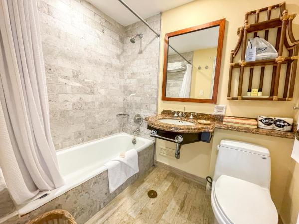 Pierre Mundo Imperial Riviera Diamante Acapulco : photo 1 de la chambre chambre double supérieure avec deux lits doubles