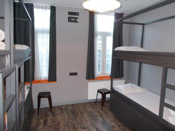 Urban City Centre Hostel : photo 2 de la chambre lit dans dortoir mixte de 8 lits 
