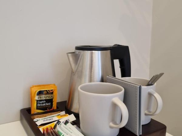 Hotel CG London : photo 3 de la chambre chambre double avec salle de bains privative