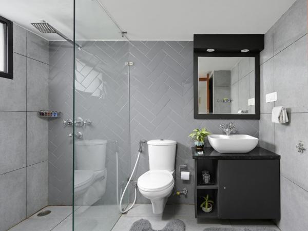 Swaroop Vilas - Lake Facing Boutique Hotel : photo 6 de la chambre chambre double - vue sur jardin