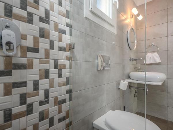 Saint George Hotel : photo 9 de la chambre appartement - vue sur mer