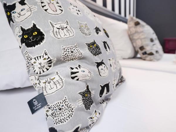 Old Town Hostel : photo 8 de la chambre chambre double ou lits jumeaux avec salle de bains commune