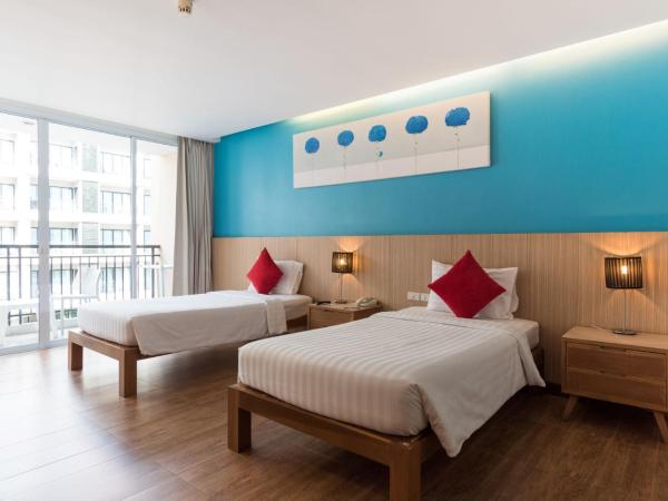 Hotel J Pattaya - SHA Extra Plus : photo 1 de la chambre chambre lits jumeaux de luxe avec vue sur la ville