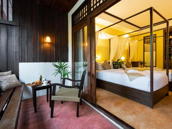 Ratchapruek Lanna Boutique : photo 4 de la chambre chambre lits jumeaux deluxe avec baignoire