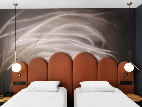 Mercure Debrecen : photo 4 de la chambre chambre lits jumeaux classique