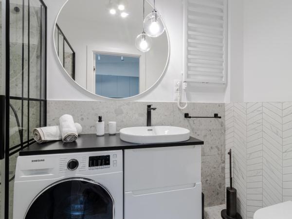 KOBIELA Luxury Aparthotel KTW City Center : photo 7 de la chambre suite