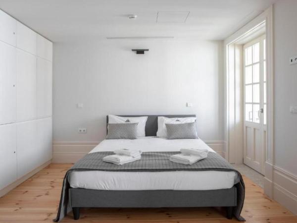 MyStay Porto Bolhão - Pool & Garden : photo 8 de la chambre appartement - vue sur piscine 