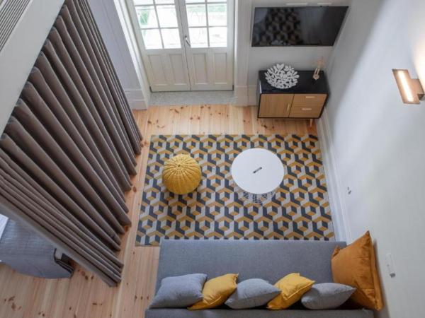 MyStay Porto Bolhão - Pool & Garden : photo 9 de la chambre appartement - vue sur piscine 