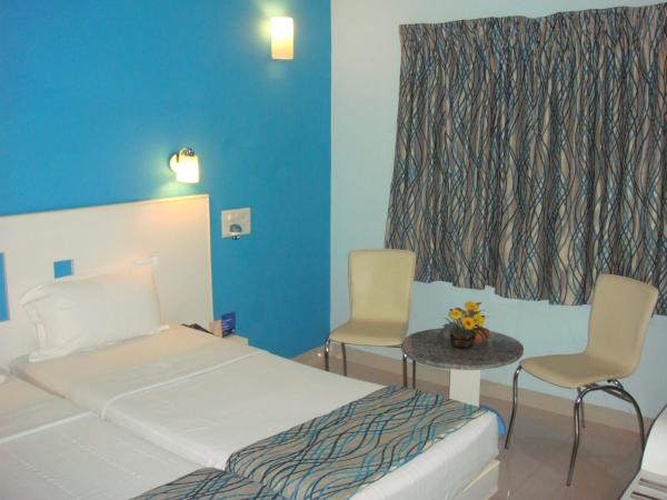 Hotel Pandian : photo 4 de la chambre chambre double exécutive avec ventilateur