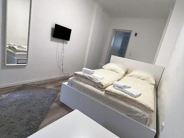 Tyros Hotel und Gästehaus am Weidendamm : photo 6 de la chambre chambre double