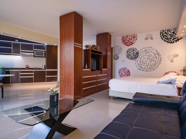 Shoshana Hotel Boutique : photo 10 de la chambre chambre double supérieure avec balcon