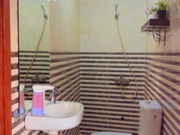 Peace Hotel : photo 3 de la chambre chambre triple