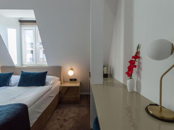 Flos Luxury Rooms : photo 8 de la chambre petite chambre double