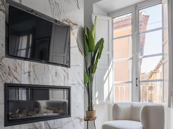 Arabica Suites - Lujosas Suites Room con Chimenea en Granada - Centro : photo 3 de la chambre appartement en duplex