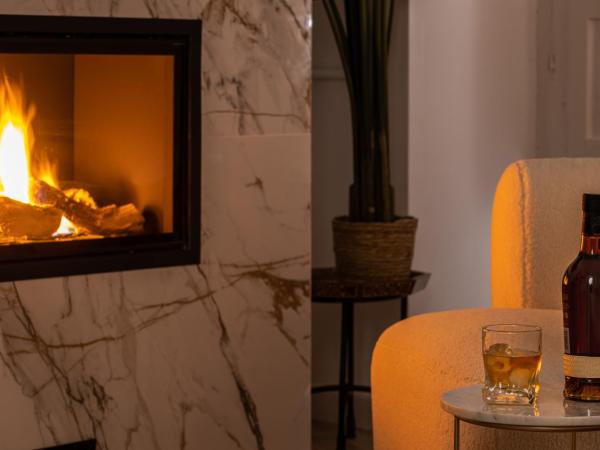 Arabica Suites - Lujosas Suites Room con Chimenea en Granada - Centro : photo 2 de la chambre appartement en duplex