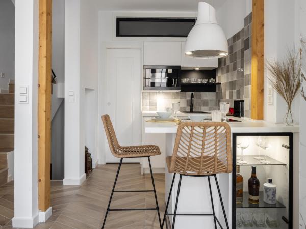 Arabica Suites - Lujosas Suites Room con Chimenea en Granada - Centro : photo 9 de la chambre appartement en duplex