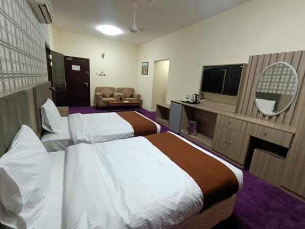 ROYAL HOTEL : photo 2 de la chambre suite familiale deluxe