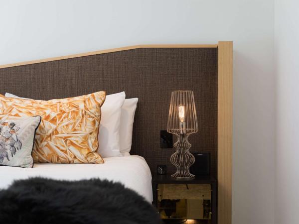 QT Wellington : photo 2 de la chambre chambre lit king-size qt harbour view