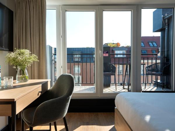 numa I Novela Rooms & Apartments : photo 2 de la chambre chambre double avec balcon