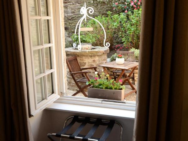 Demeures & Châteaux - Hôtel De La Porte Saint-Malo : photo 8 de la chambre chambre lits jumeaux