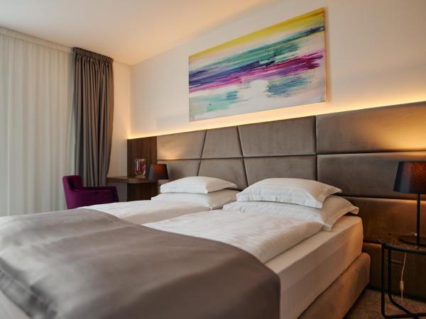 Hotel Paris : photo 6 de la chambre chambre double standard