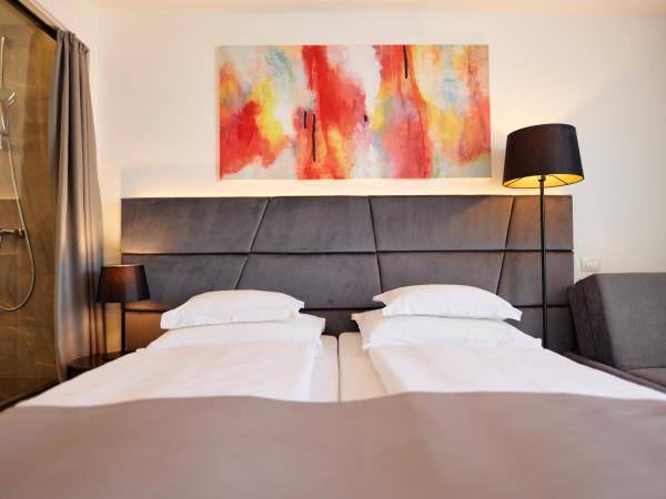 Hotel Paris : photo 7 de la chambre chambre double ou lits jumeaux supérieure - côté mer