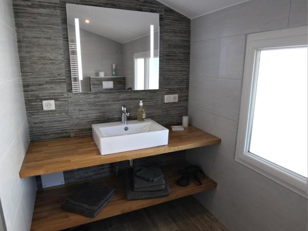 Maison d'hôtes Etxea_&_co : photo 3 de la chambre chambre lit king-size supérieure