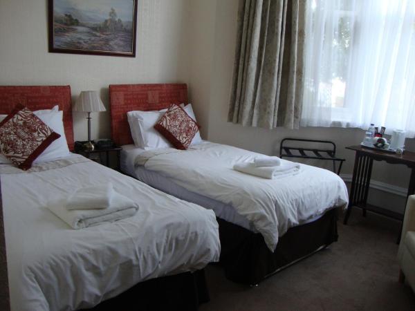 Ascot House : photo 3 de la chambre chambre lits jumeaux - rez-de-chaussée