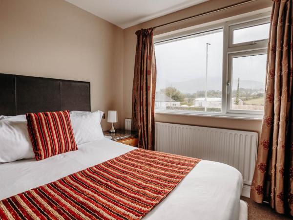 Mountain View Lodge : photo 2 de la chambre chambre double avec salle de bains commune