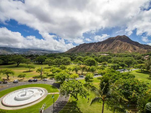 Diamond Head Beach Hotel : photo 3 de la chambre chambre lit king-size deluxe