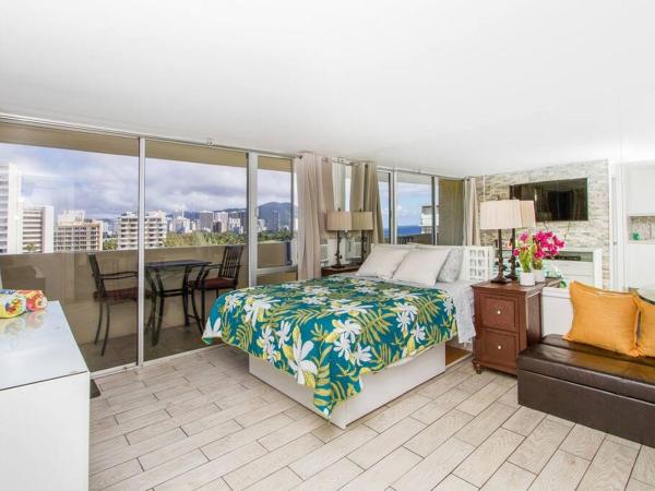 Diamond Head Beach Hotel : photo 1 de la chambre chambre lit queen-size - vue sur mer