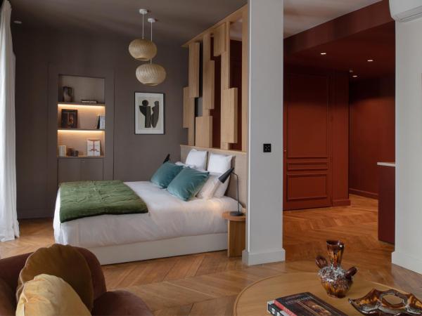 MiHotel Plat : photo 4 de la chambre suite supérieure « nacarat »