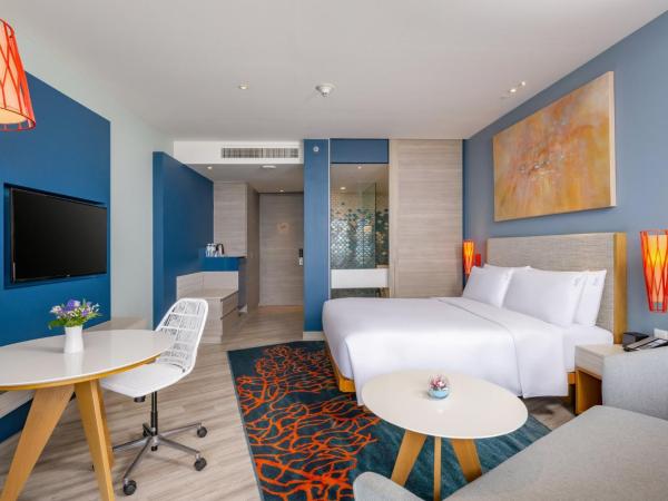 Holiday Inn Resort Vana Nava Hua Hin, an IHG Hotel : photo 10 de la chambre 1 king standard mountain view